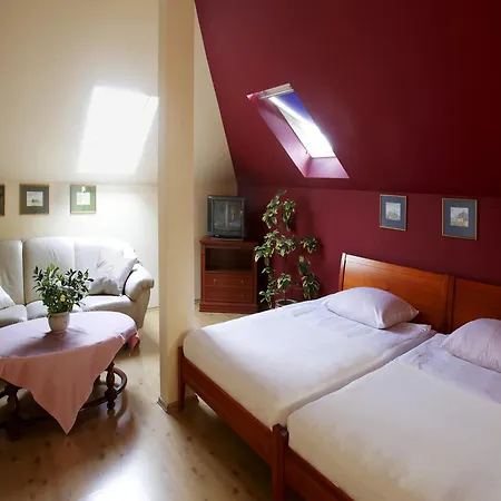 Pod Lipami شتشيتسين