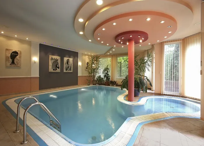 Pod Lipami 슈체친